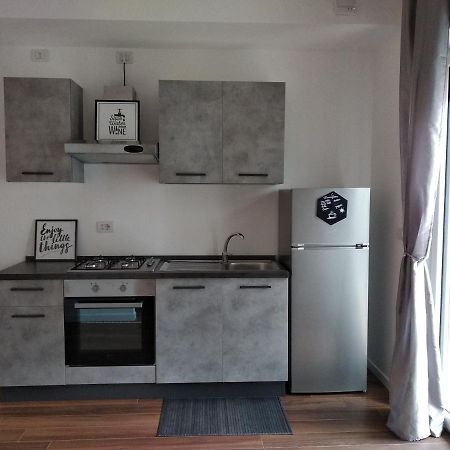 Sevi modern Stay Bari Exterior foto