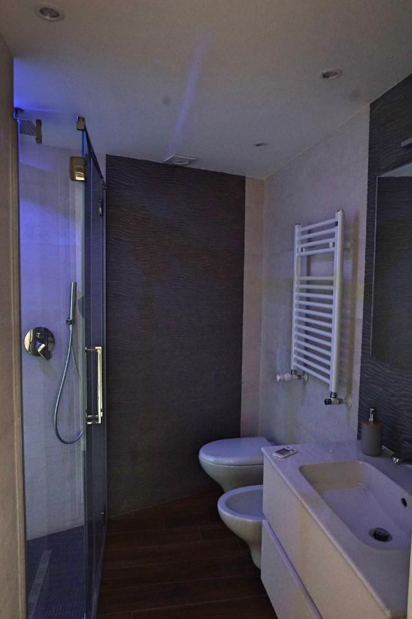 Sevi modern Stay Bari Exterior foto